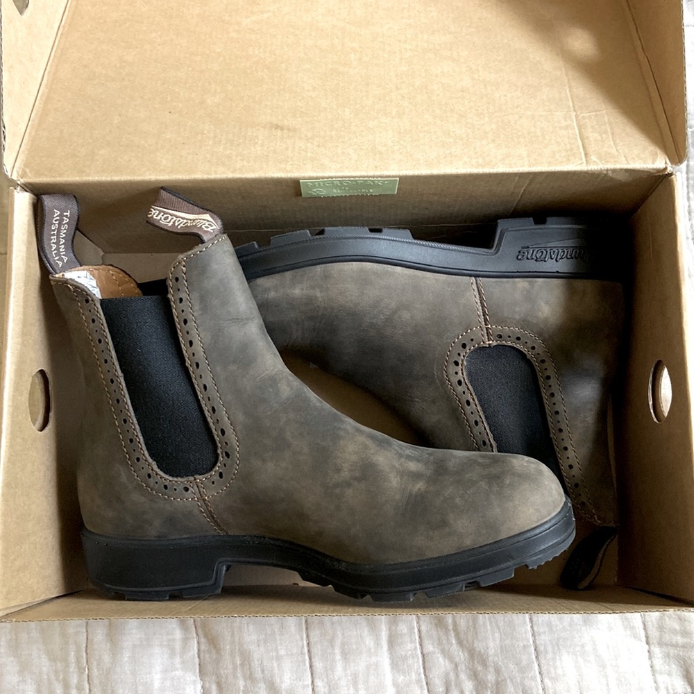 Blundstone 1351 Chelsea style Boots